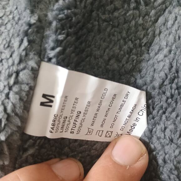 Navy Blue Quilted Dog Coat - Picture 4 of 4